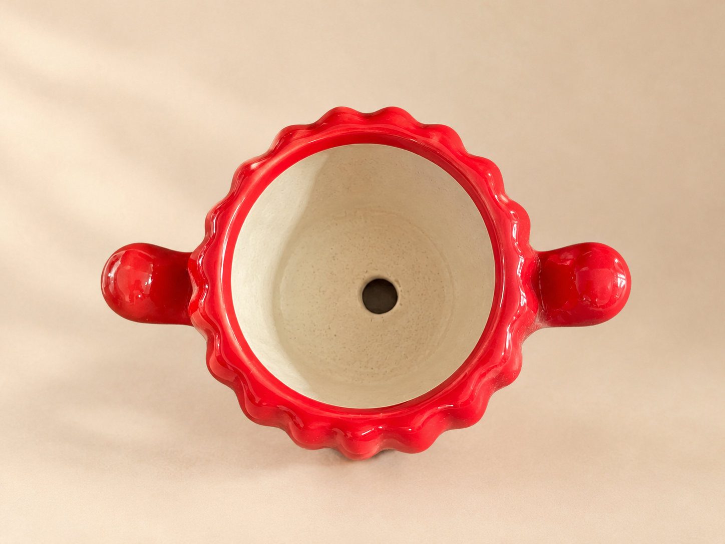 Glossy Red Ceramic Cactus Planter (9cm) Glossy Red Ceramic Cactus Planter (9cm)